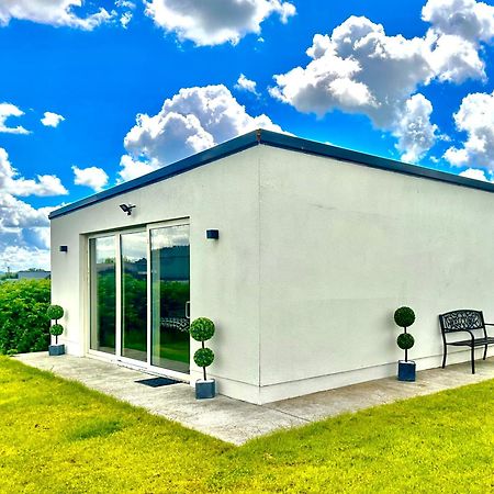 Kildare Luxury Suites エクステリア 写真