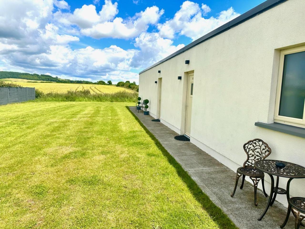 Kildare Luxury Suites エクステリア 写真
